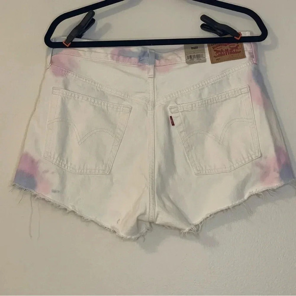 Levi’s 501 NWT High Rise Button Fly White Shorts Pink and Blue Tie-Dye Size 31 - Picture 2 of 7